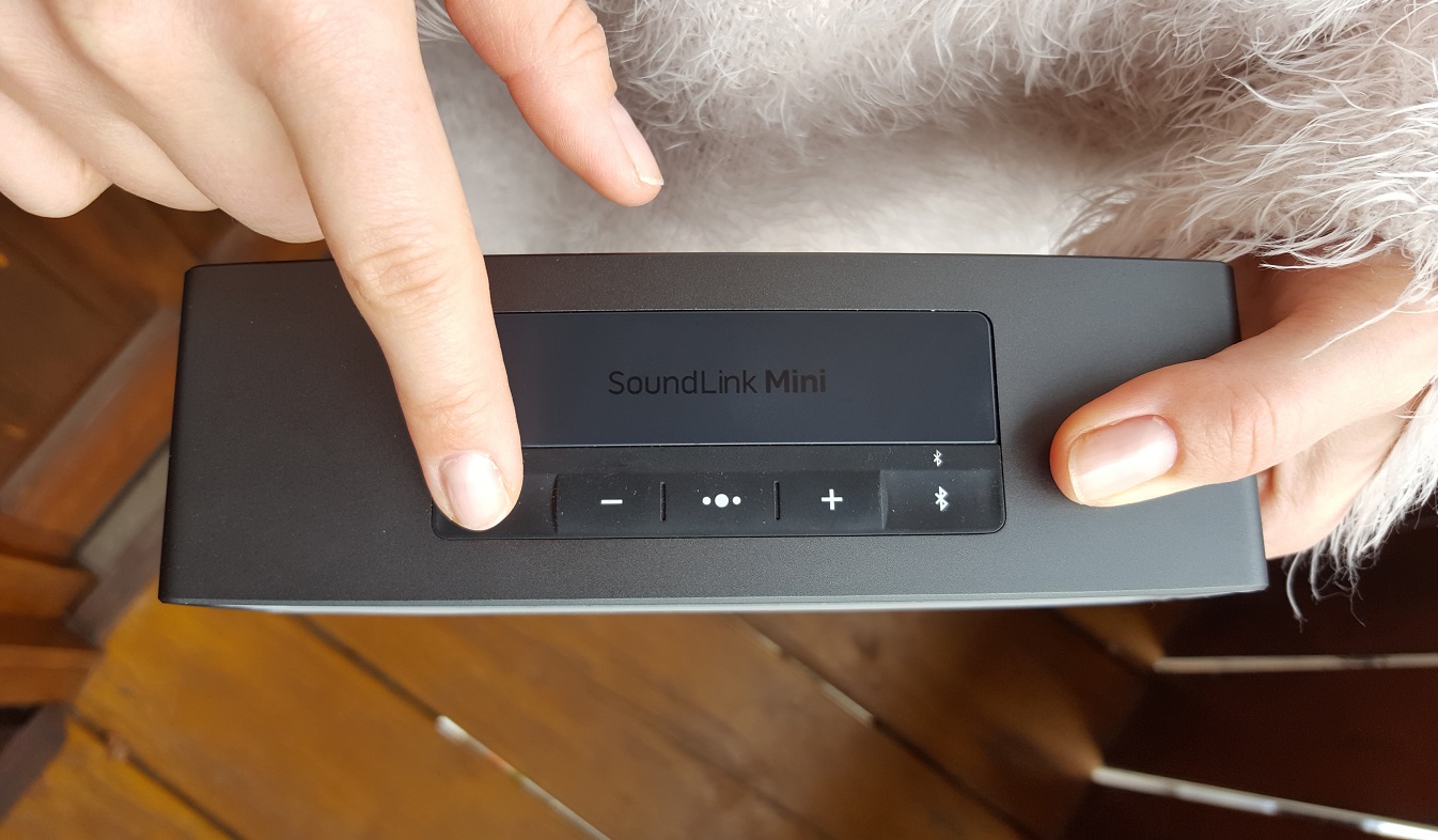 Bose_SoundLink_Mini_II_gumbi