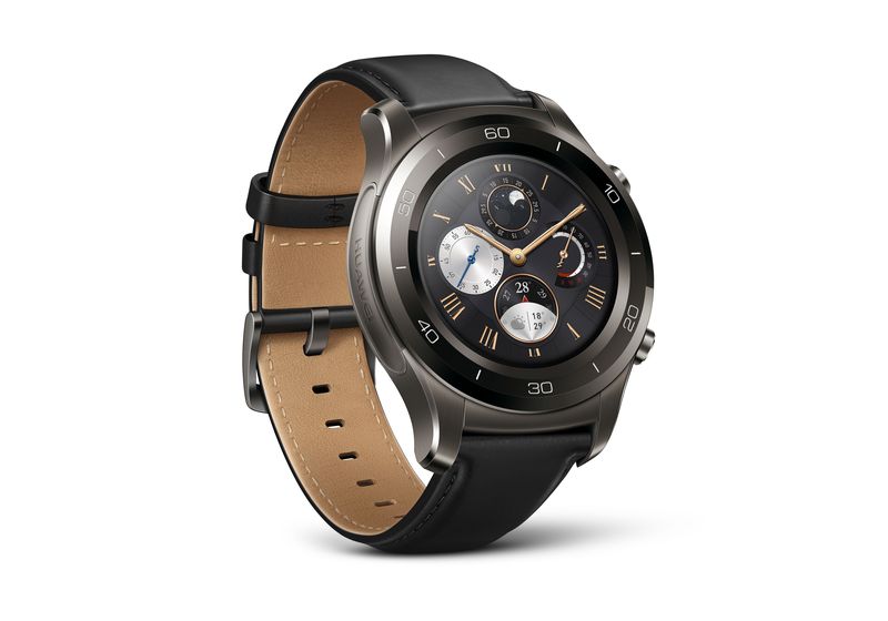 Huawei Watch 2 Classic ponuja nekoliko več prefinjenosti od drugega modela z uporabo kovinskega ohišja. Vir: TheVerge
