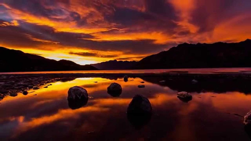Sončni zahodi so eden najbolj priljubljenih prizorov za snemanje timelapsa. Vir: Youtube
