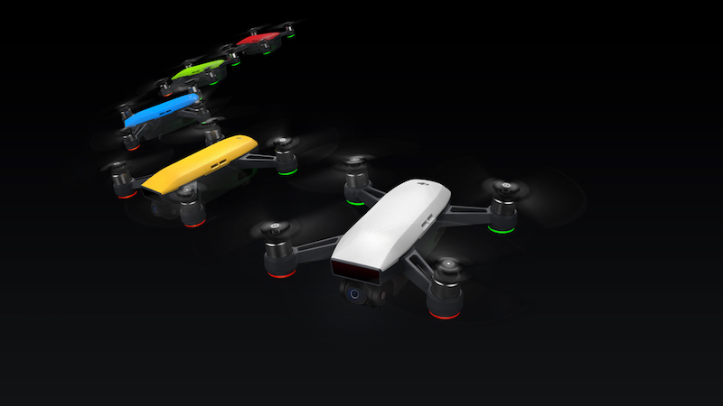Spark je na voljo v več barvah. Tudi s tem so nakazali, da je ta kvadkopter namenjen vsakdanjim ljudem, ne le tistim, ki se spoznajo na drone in kamere.