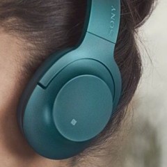 Pri Sonyju predstavili slušalke, zaradi katerih ne boste slišali