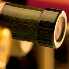 Radi pijete sami? Ta steklenica ohrani vino sveže en mesec