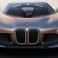 Leta 2021 bomo vozili BMW-jev prvi samovozeči avtomobil