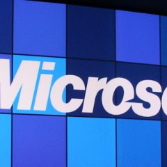 Microsoft: na stotine novih odpuščanj in premeščanj