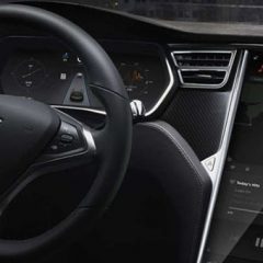 Teslin avtopilot manj nevaren z novim radarjem