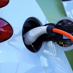 Leto 2016 ponovno rekordno za električna vozila