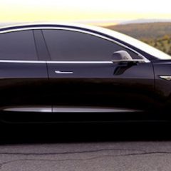 Elon Musk v petek obljublja predstavitev proizvodnega modela Tesla Model 3