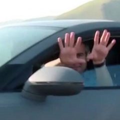 Ljudje smo še vedno boljši vozniki kot stroji