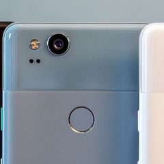 Google predstavil nova telefona Pixel 2, PixelBook, pametne zvočnike, slušalke …