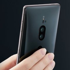 Sony z novo Xperio s 4K zaslonom in kamero za fotografiranje v temi