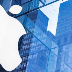 Apple dosegel tržno vrednost bilijon dolarjev