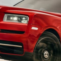 Rolls-Royce predstavlja revolucionarnega športnega terenca Cullinan