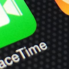 Hrošč v aplikaciji FaceTime omogoča prisluškovanje