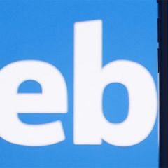 Britanski parlament ostro proti Facebooku