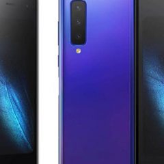 Samsung predstavil prepogljivi telefon Galaxy Fold