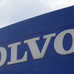 Volvo bo omejil najvišjo hitrost v vseh svojih vozilih