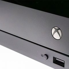 Microsoft pripravlja Xbox One brez optične enote