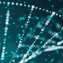 Znanstveniki ustvarili prvi živeči organizem s sintetičnim in spremenjenim DNK