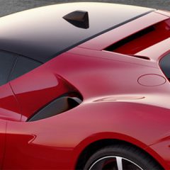 Ferrari predstavil svoj prvi produkcijski hibridni avtomobil z električnim pogonom