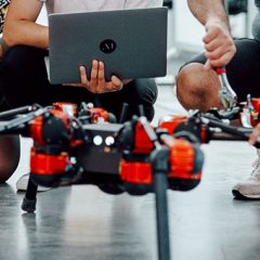 Na Facebooku robote učijo premikanja