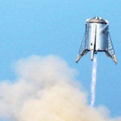 SpaceX uspešno testiral novo vesoljsko plovilo Starhopper